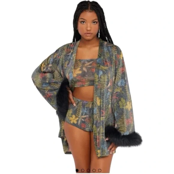 Savage X Fenty Trophy Wife Robe Metallic Island Print Sleeves Faux Fur Size M/L - Picture 4 of 16